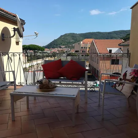 Apartment House Mare E Monti By Holiday World Albenga
